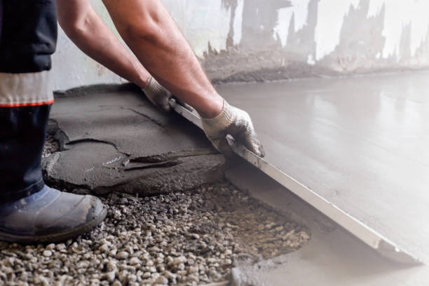 Best Concrete Pool Decks in Okolona, MS